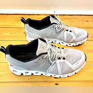 On Cloud 5 Waterproof - Men's Size 12D - used in good condition
